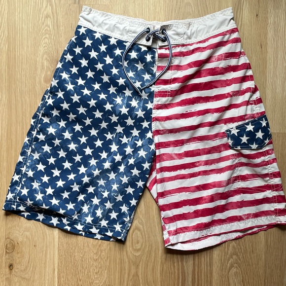 American Flag Men’s Swim Trunks - Picture 1 of 6